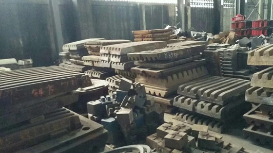 قطعات یدکی سنگ شکن فکی H3244 آسترهای سنگ شکن منگنز برای سنگ شکن