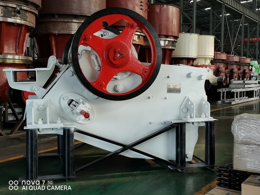 دستگاه فرز سنگ شکن 100 کیلووات 8474209000 سنگ شکن فکی C106 در معدن و معدن