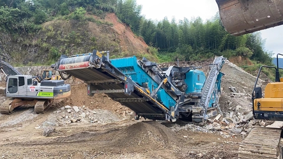 سنگ شکن دست دوم 500 TPH کارکرده موبایل سنگ شکن 550SR Track Mounted Stone Stone Crusher ساخت 2020
